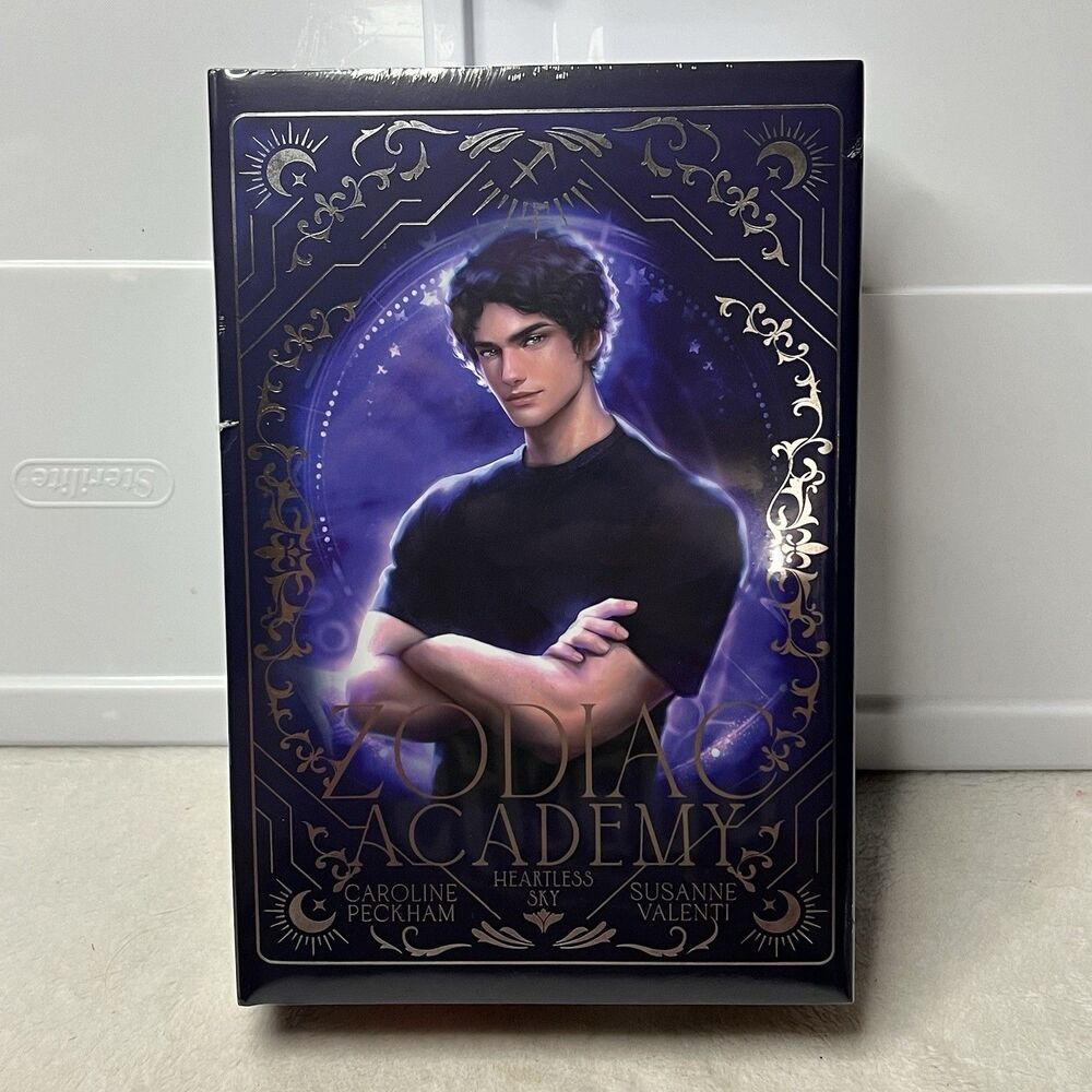 Zodiac Academy 7: Heartless Sky: Luxe Edition NEW
